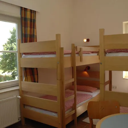 Grosse Ferienwohnung Auf Einem Reiterhof